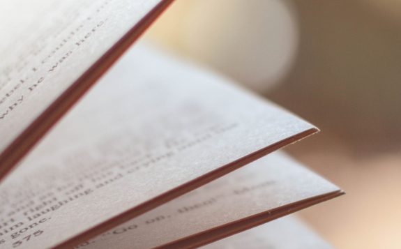 books pages flipping