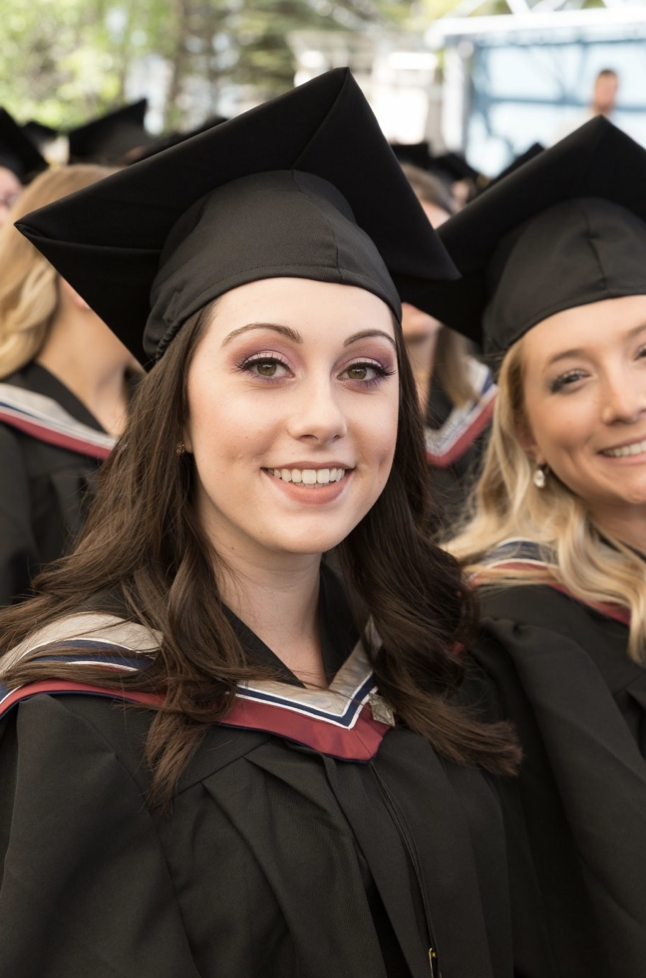 Christina Coutu Headshot